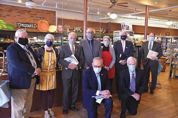 SCHUMER VISITS GLOVERSVILLE | News, Sports, Jobs - Vimarsana News